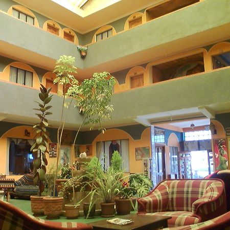 Hotel Utama Copacabana  Bagian luar foto