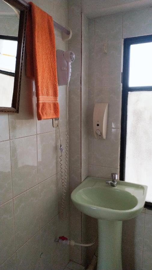 Hotel Utama Copacabana  Bagian luar foto