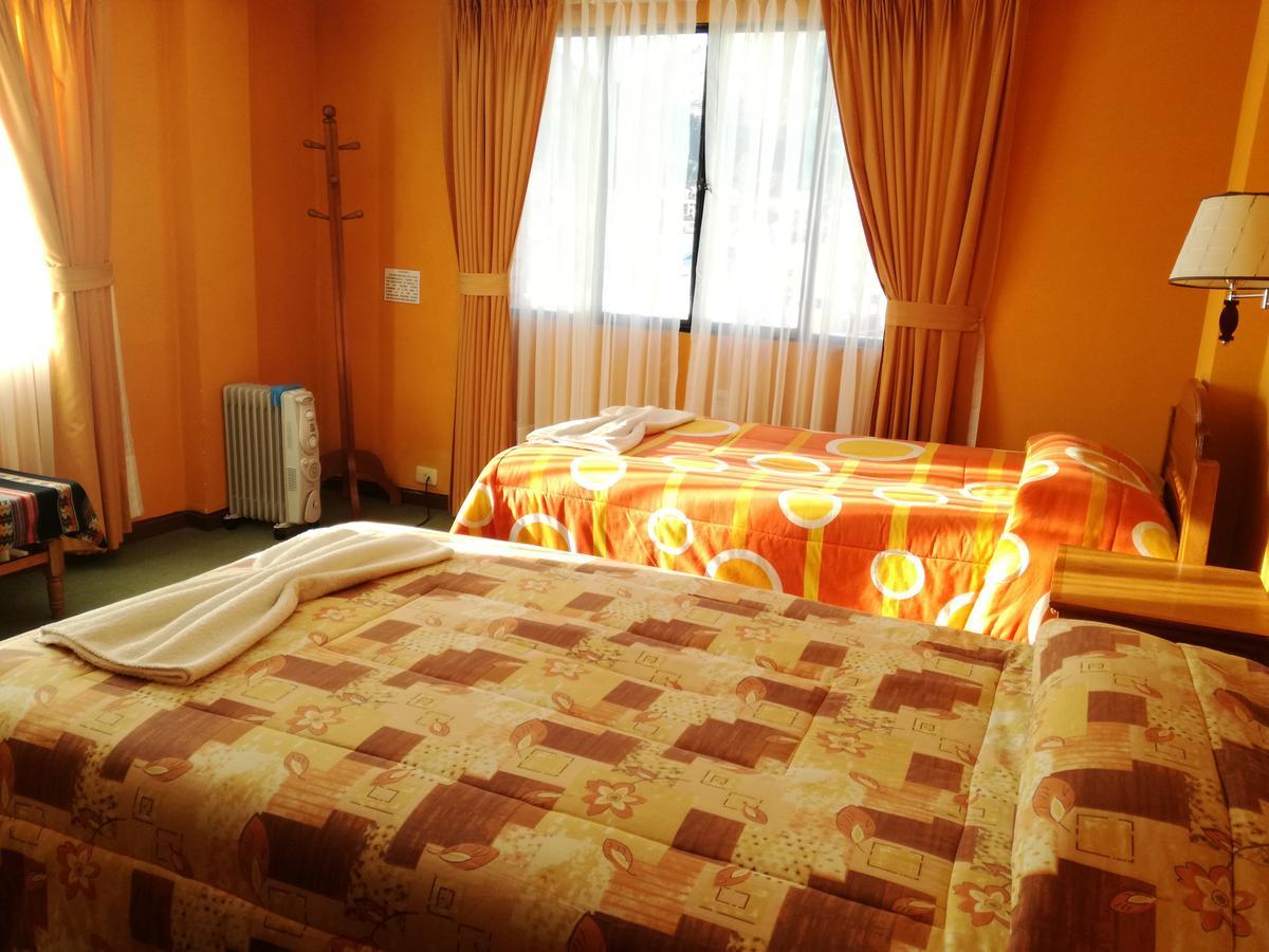 Hotel Utama Copacabana  Bagian luar foto