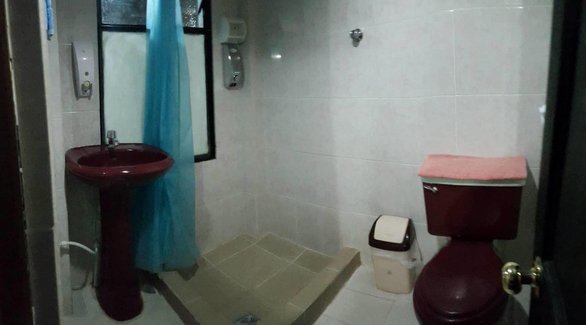 Hotel Utama Copacabana  Bagian luar foto